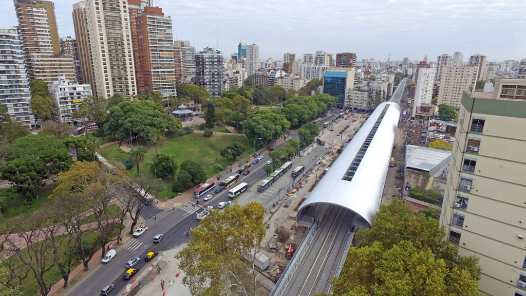 Viaducto ferroviario elevado del ferrocarril Mitre